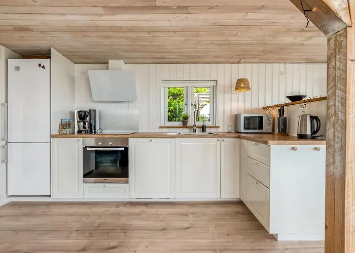 Shaya - 325m From The Sea By Interhome