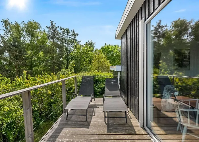 Holiday home Shaya - 325m From The Sea By Interhome Allingabro
